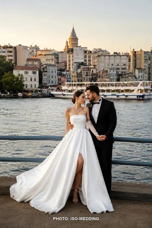عروس و داماد در محله برج گالاتا